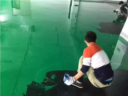 月湖下面给你一份环氧地坪漆施工的完整流程
